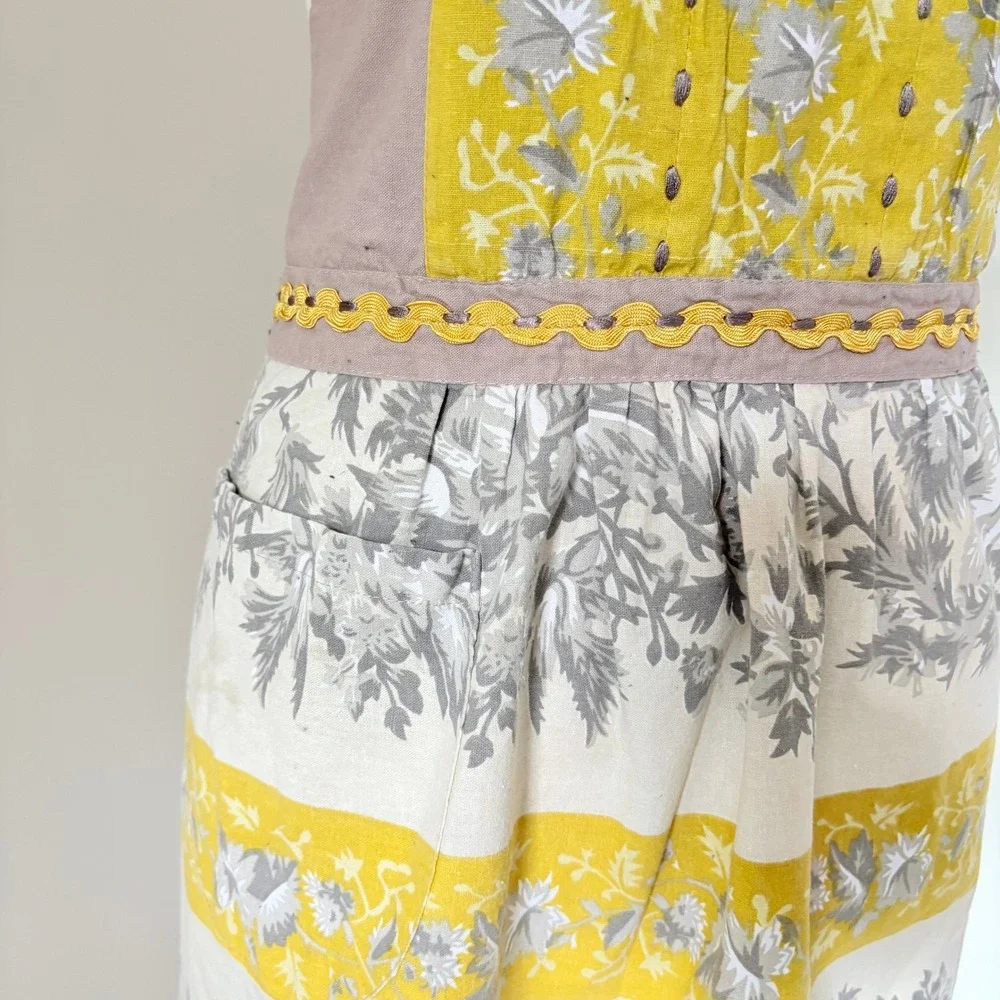 Pier 1 Imports Apron OS Yellow Gray Floral Toile Embroidered Rickrack Cotton